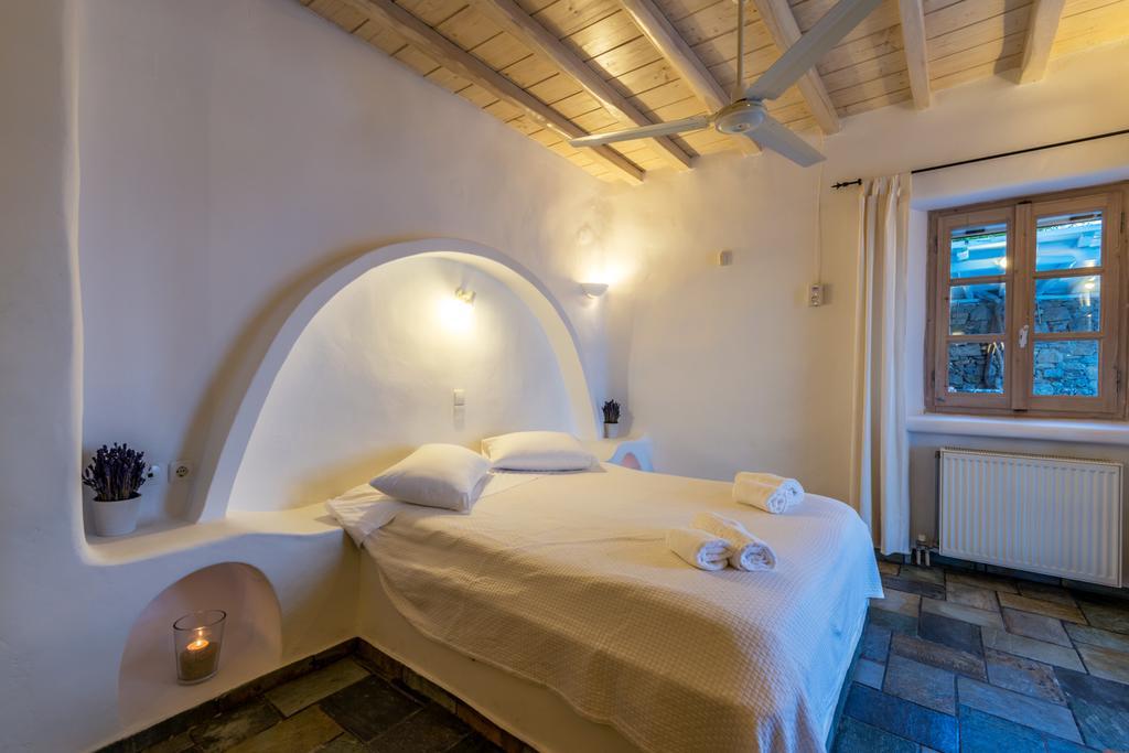 Irini Panormos (Mykonos)